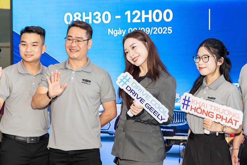 Khai trương showroom ô tô geely võ văn kiệt
